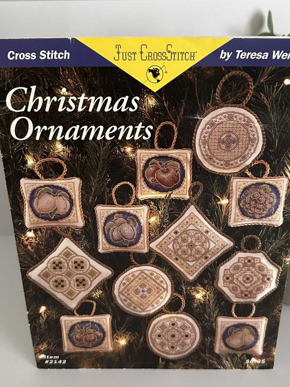 Just CrossStitch CHRISTMAS ORNAMENTS Leaflet 2142 Pattern Chart Teresa Wentzler